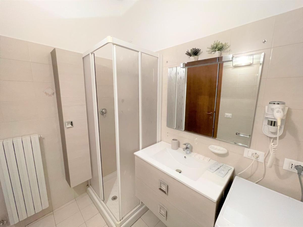 Desenzanoloft Le Petit Bijou - Restyling 2025 - Downtown Ντεζεντσάνο ντελ Γκάρντα Εξωτερικό φωτογραφία